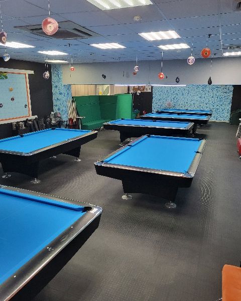 Poolschool. Твин